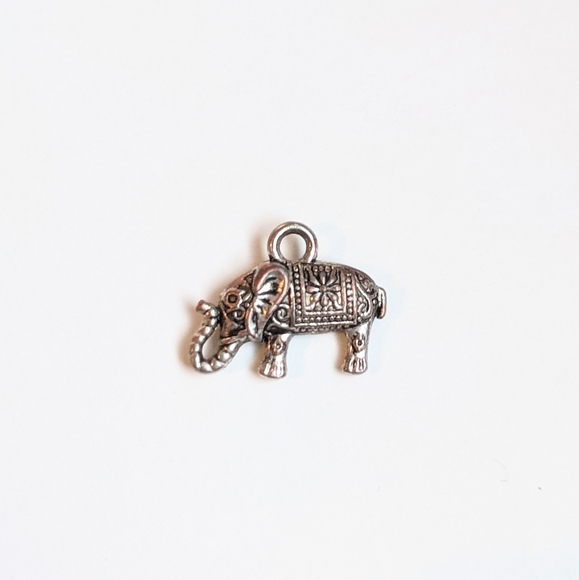 Silver Elephant Charm - Picture 3 of 8